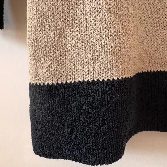 Adrienne Vittadini Black and Beige Knit Sweater Size Medium - Picture 4 of 9